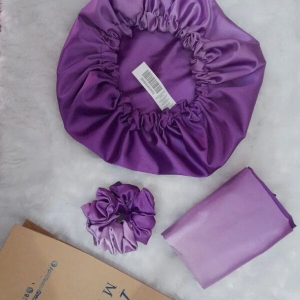 GORRO DE SATIN